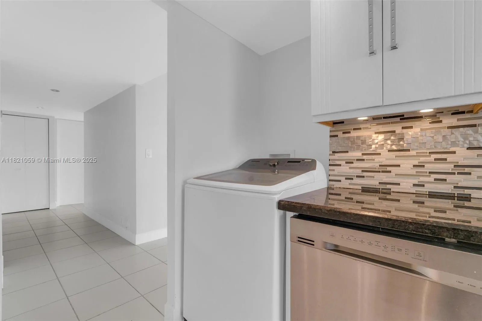 Miami, Florida 33129, United States, 2 Bedrooms Bedrooms, ,2 BathroomsBathrooms,Residential,Active,150328