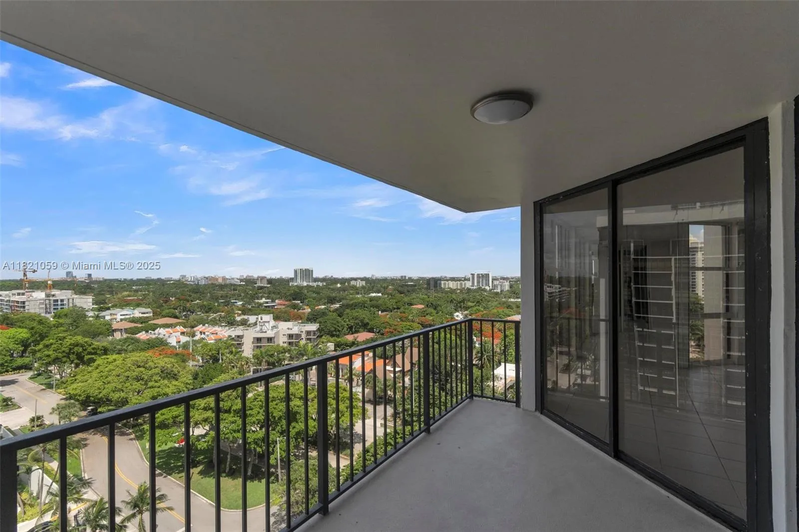 Miami, Florida 33129, United States, 2 Bedrooms Bedrooms, ,2 BathroomsBathrooms,Residential,Active,150328