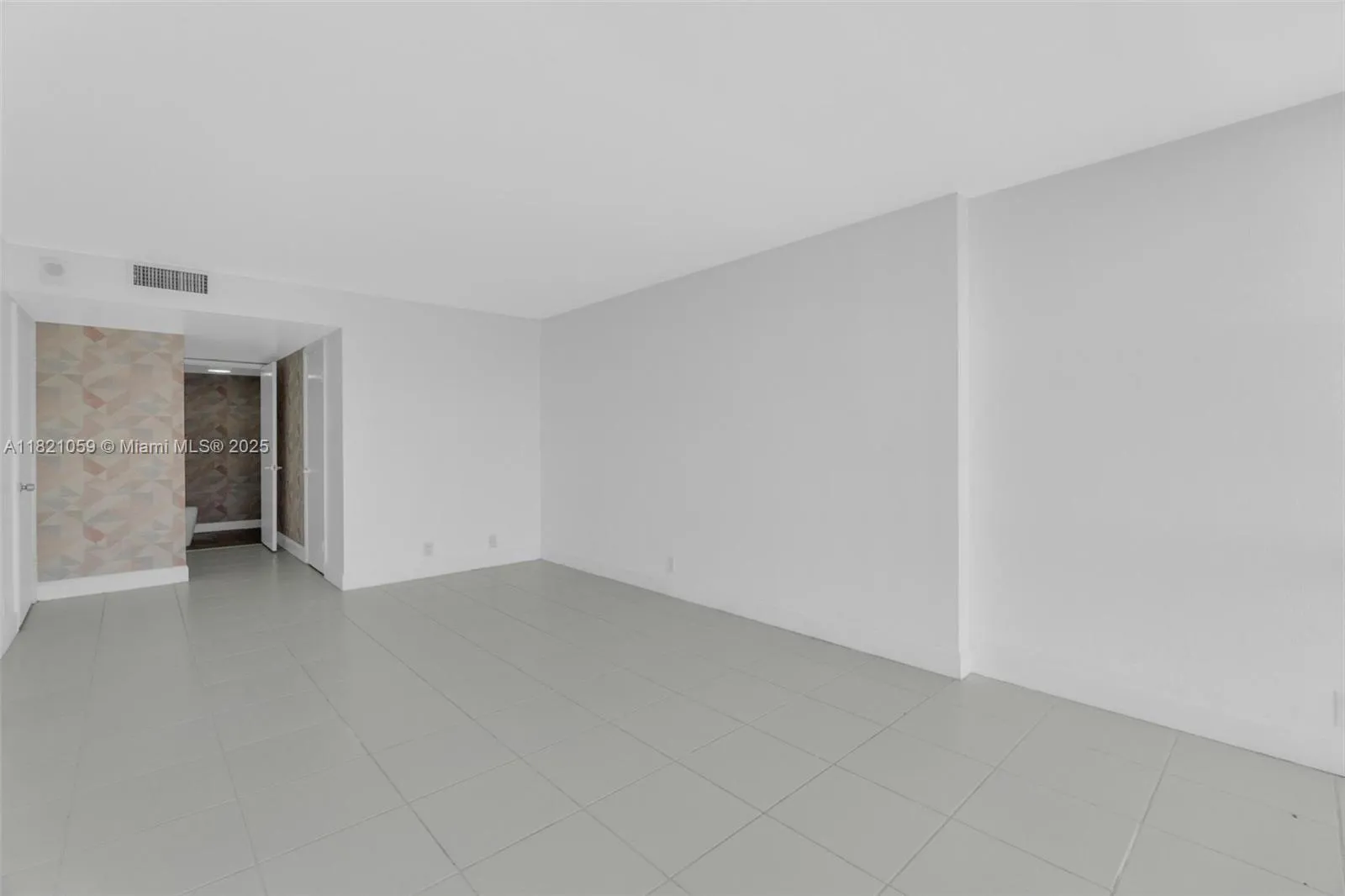 Miami, Florida 33129, United States, 2 Bedrooms Bedrooms, ,2 BathroomsBathrooms,Residential,Active,150328