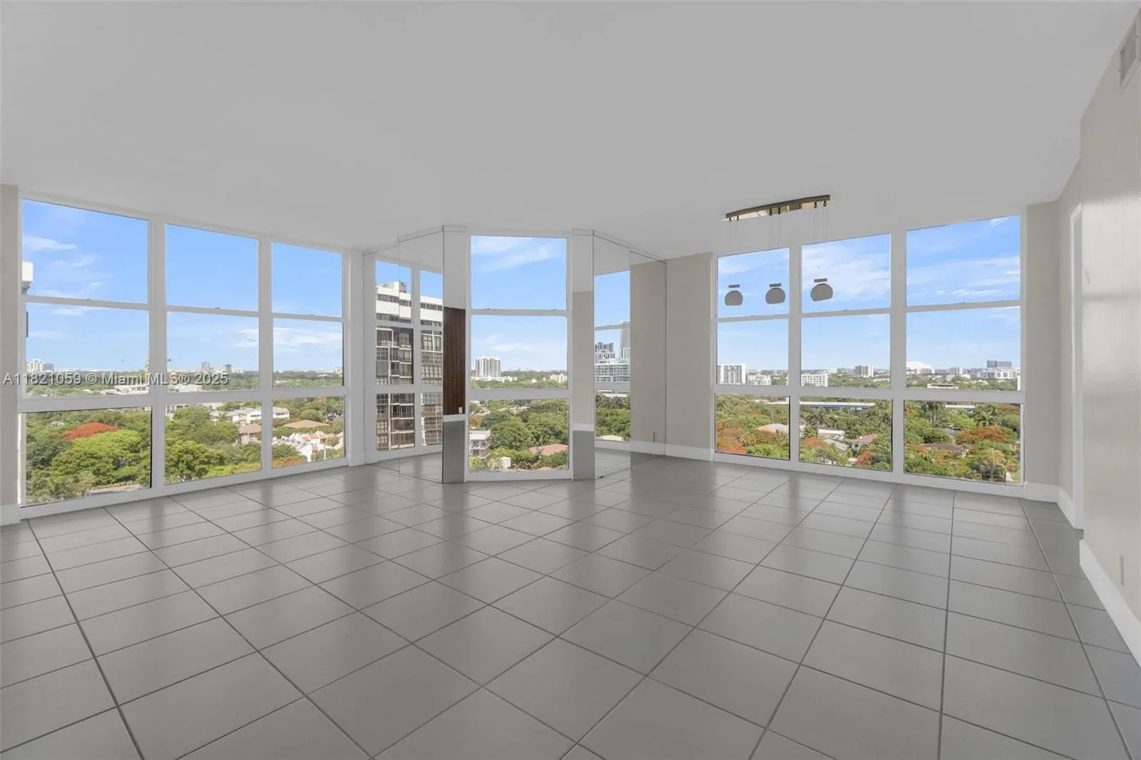 Miami, Florida 33129, United States, 2 Bedrooms Bedrooms, ,2 BathroomsBathrooms,Residential,Active,150328
