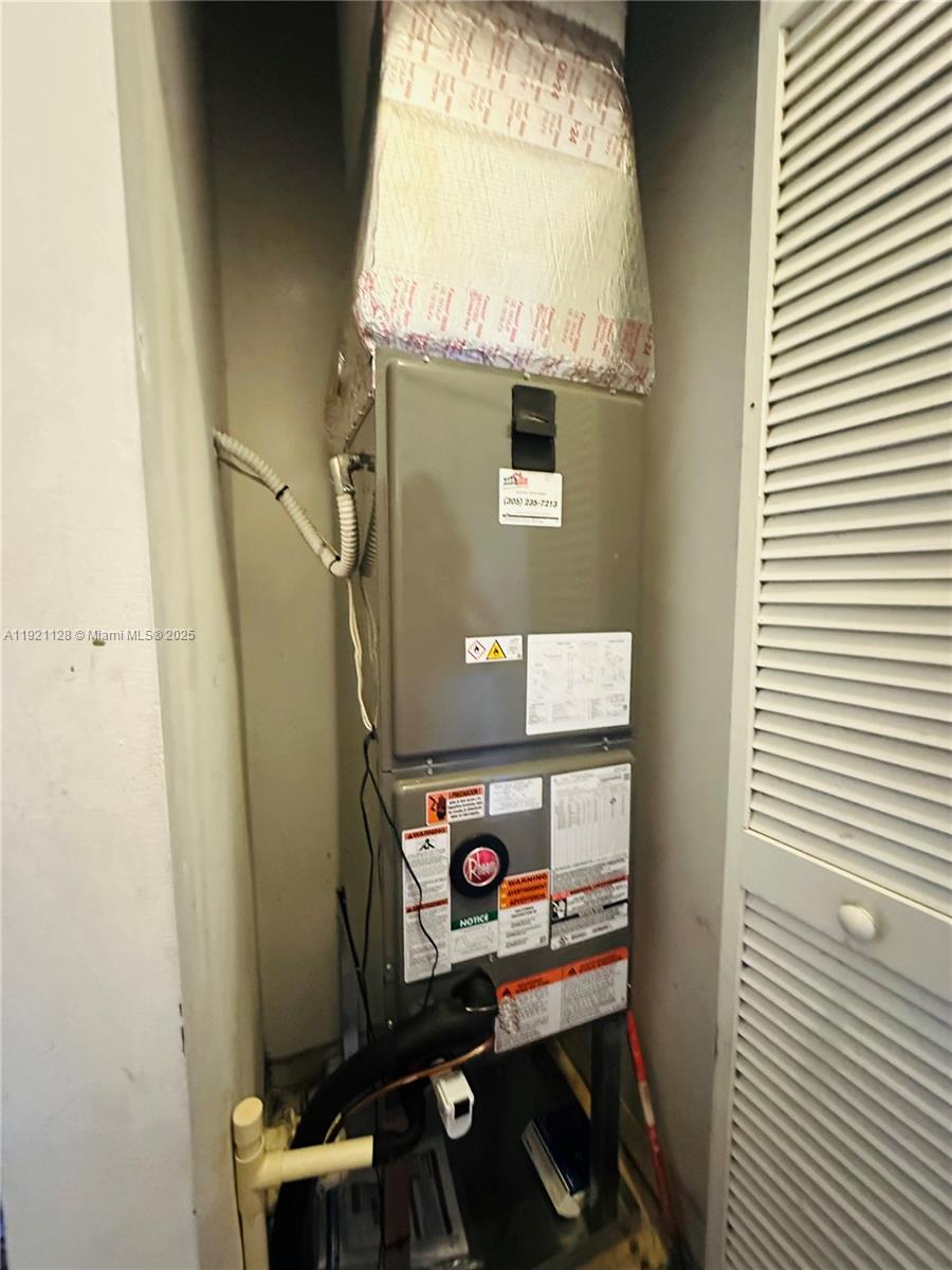 PEMBROKE CAY CONDO - Residential Lease