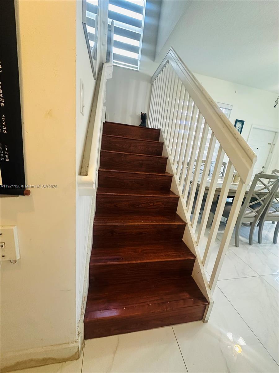 PEMBROKE CAY CONDO - Residential Lease