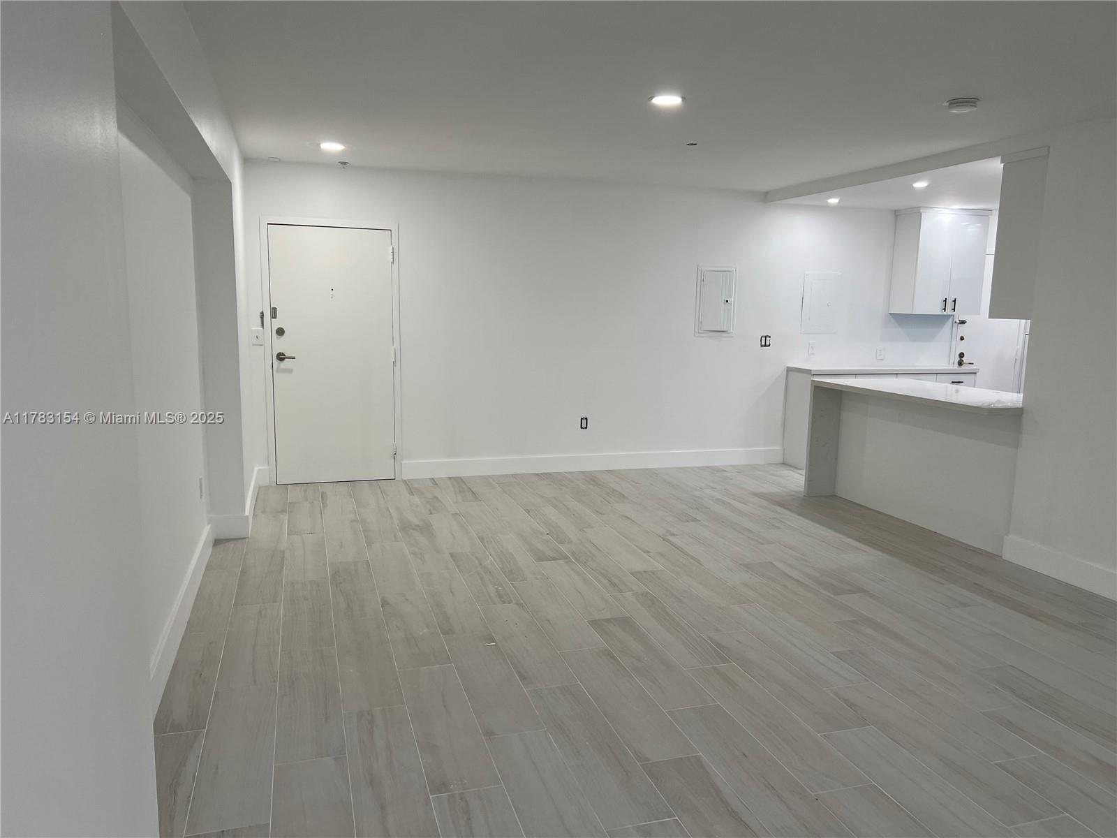 575 Crandon Blvd 312