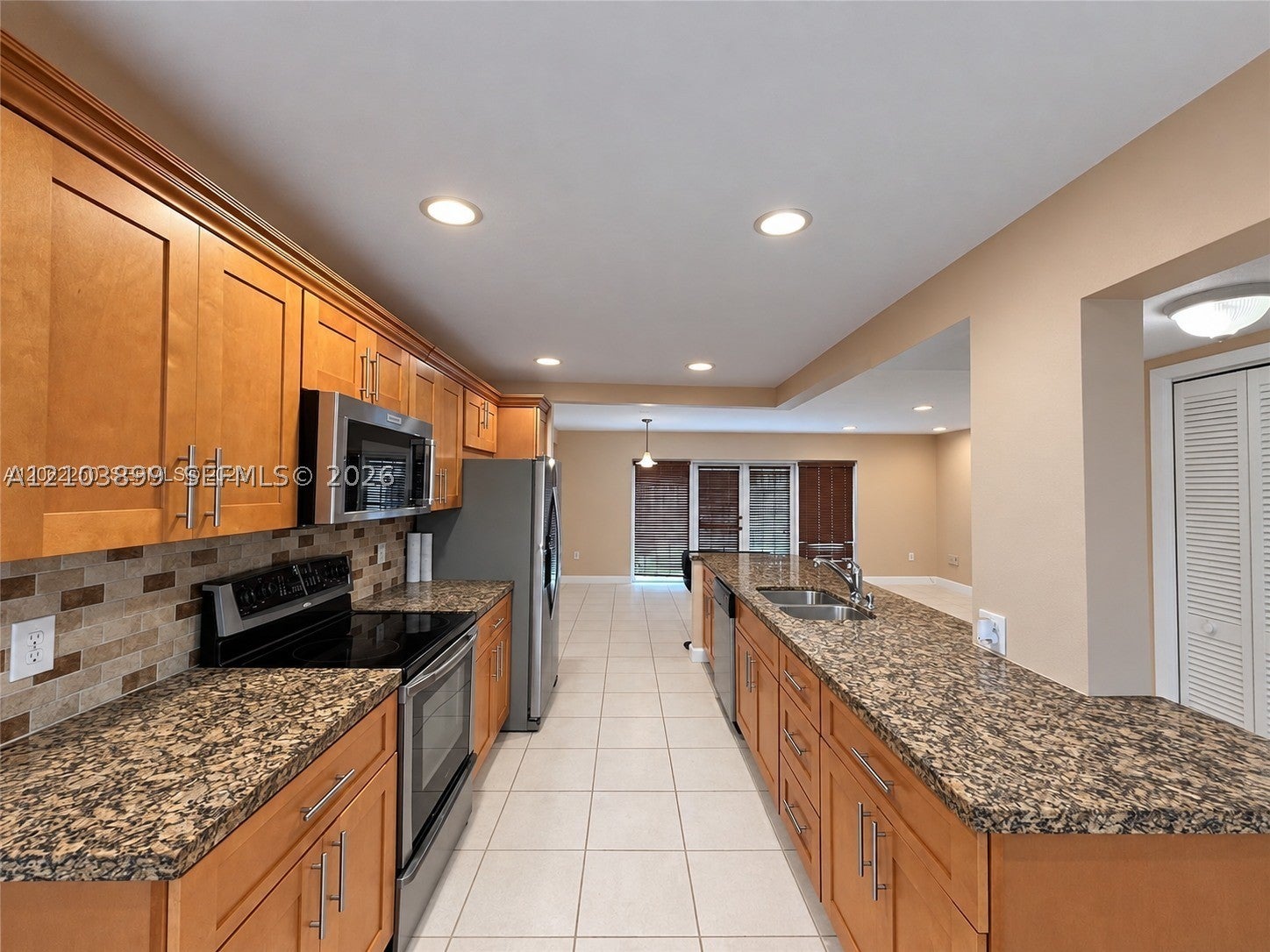 2750 N 34th Ave 9D