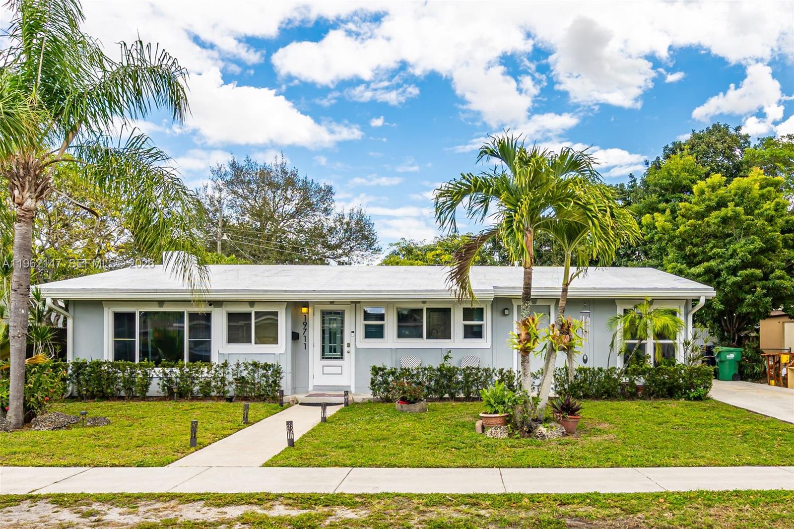 SIERRA MIRADA - Residential