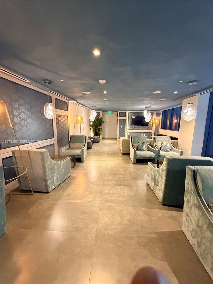 BRICKELL FLATIRON CONDO - Residential Lease