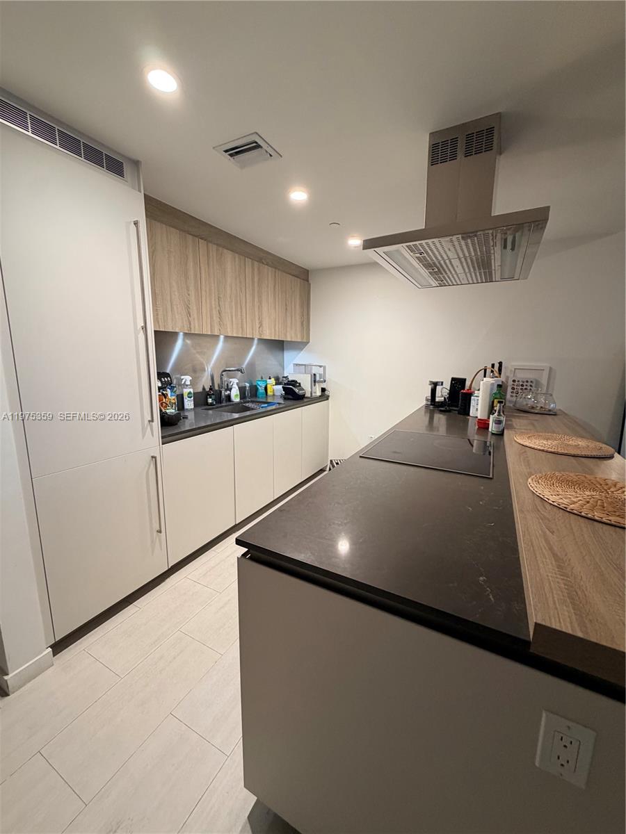 BRICKELL FLATIRON CONDO - Residential Lease