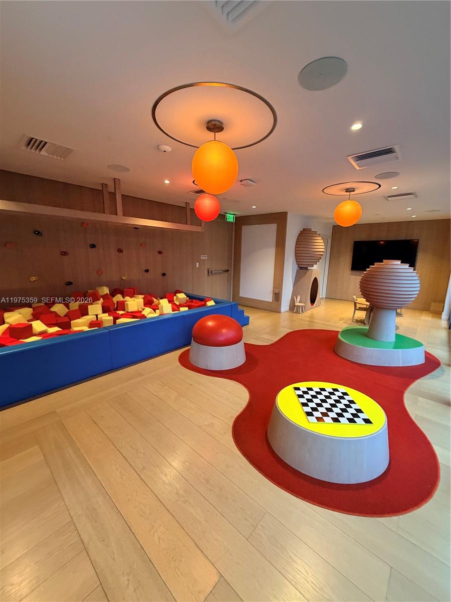 BRICKELL FLATIRON CONDO - Residential Lease