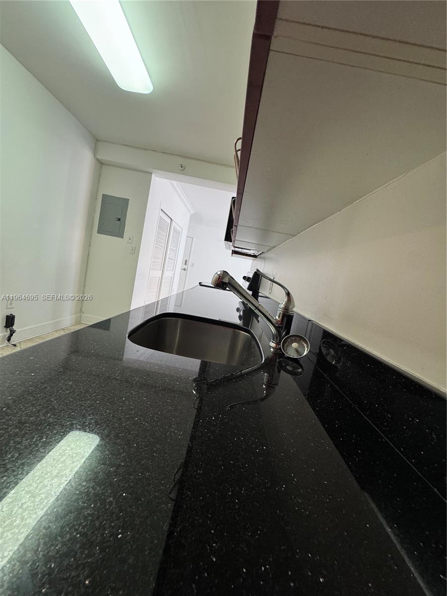 401 BLU OF NORTH BEACH CO - Residential