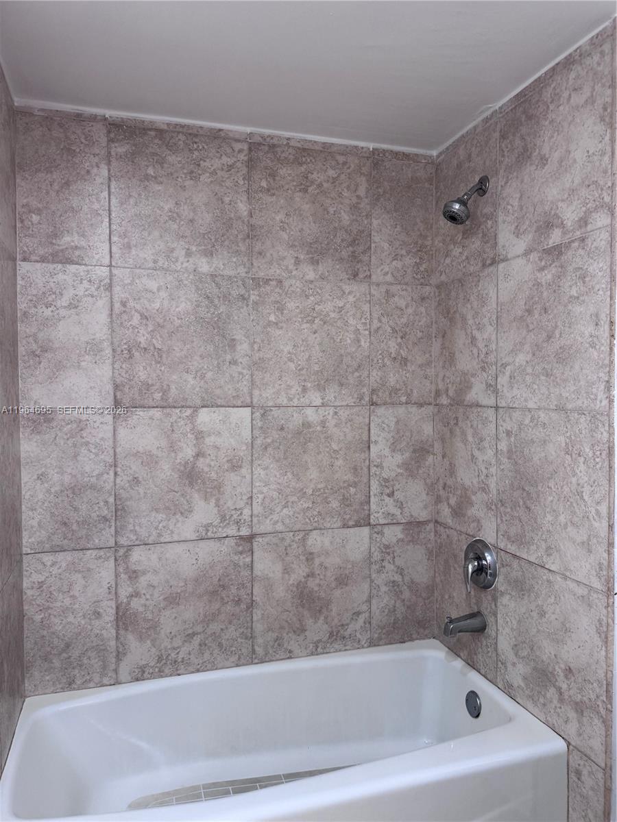 401 BLU OF NORTH BEACH CO - Residential