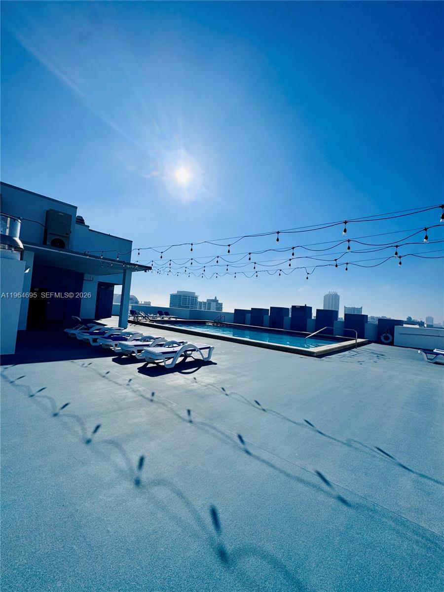 401 BLU OF NORTH BEACH CO - Residential