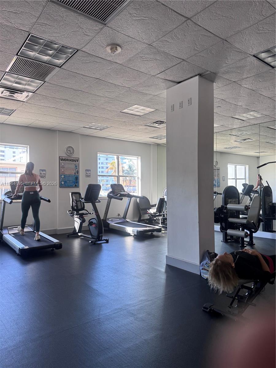 401 BLU OF NORTH BEACH CO - Residential