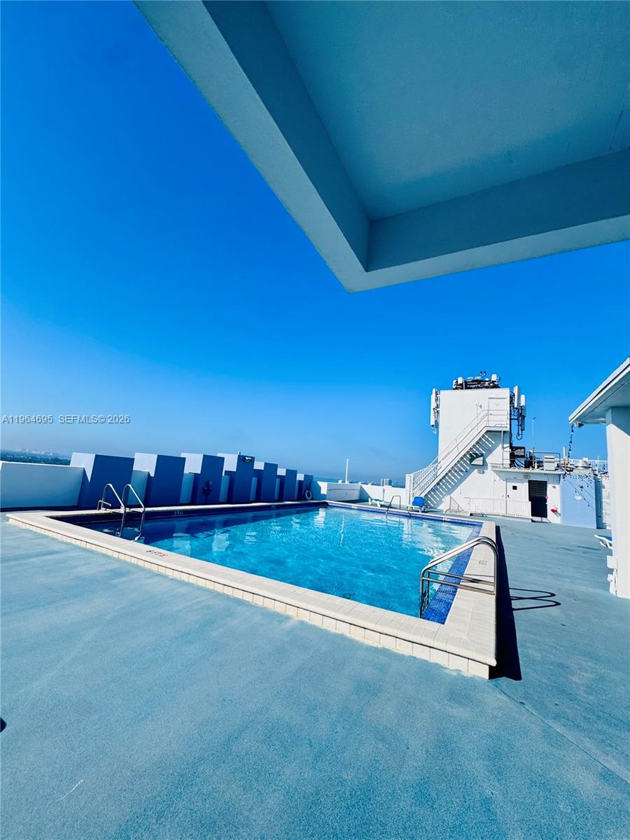 401 BLU OF NORTH BEACH CO - Residential