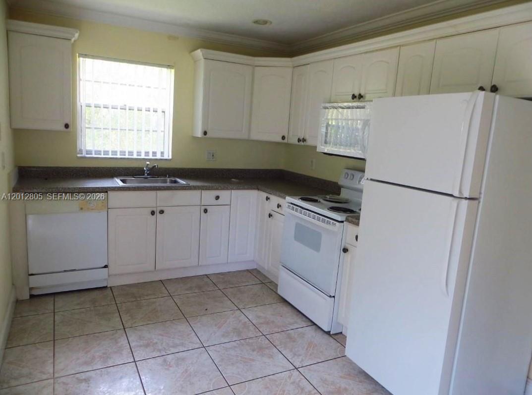 CORAL SPRINGS SUB NO 1 - Residential Lease