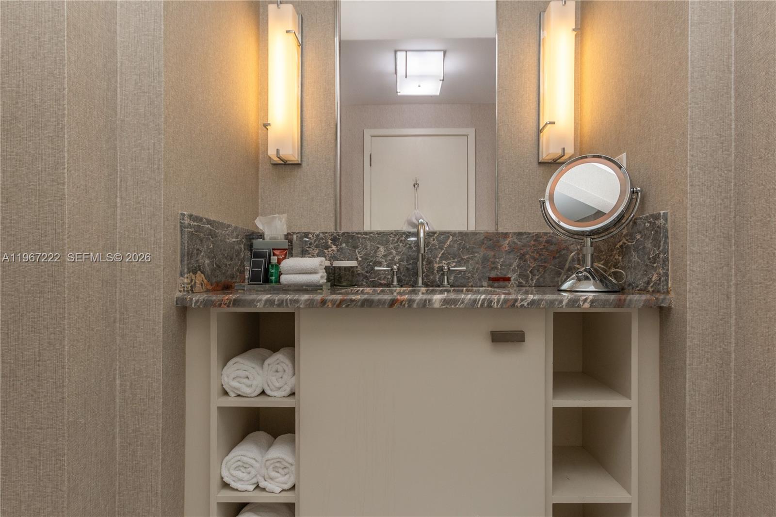 551 FLB CONDOMINIUM HOTEL - Residential