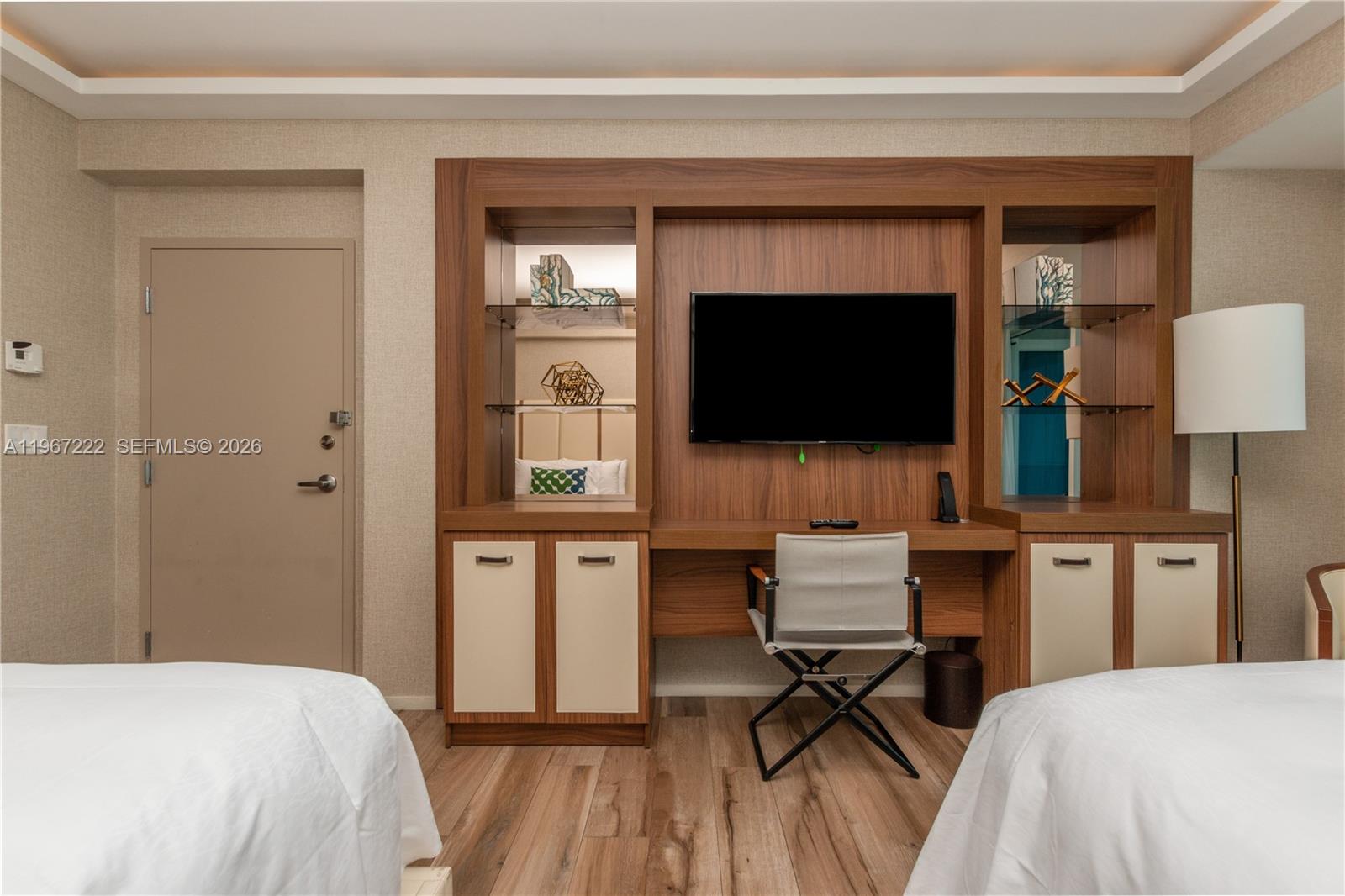 551 FLB CONDOMINIUM HOTEL - Residential