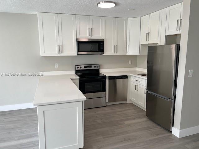 LAUDERDALE - Residential Lease