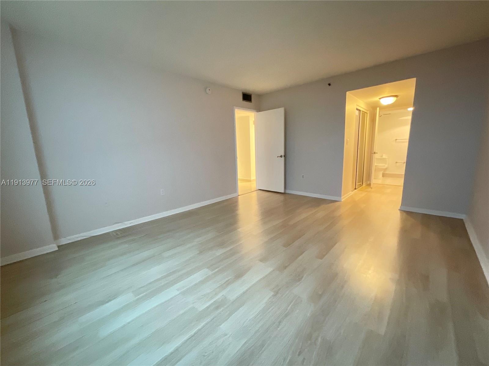 HILLCREST EAST NO 20 COND - Residential