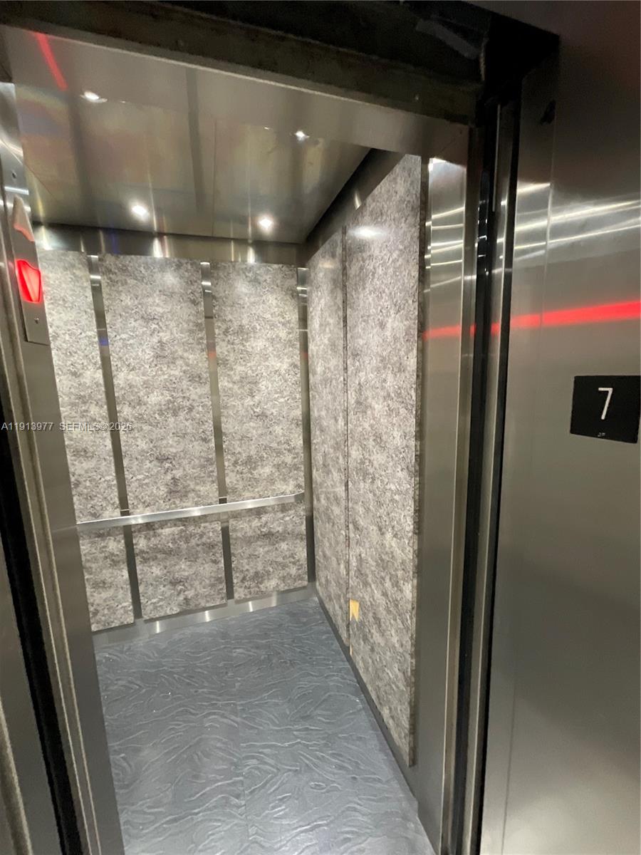 HILLCREST EAST NO 20 COND - Residential