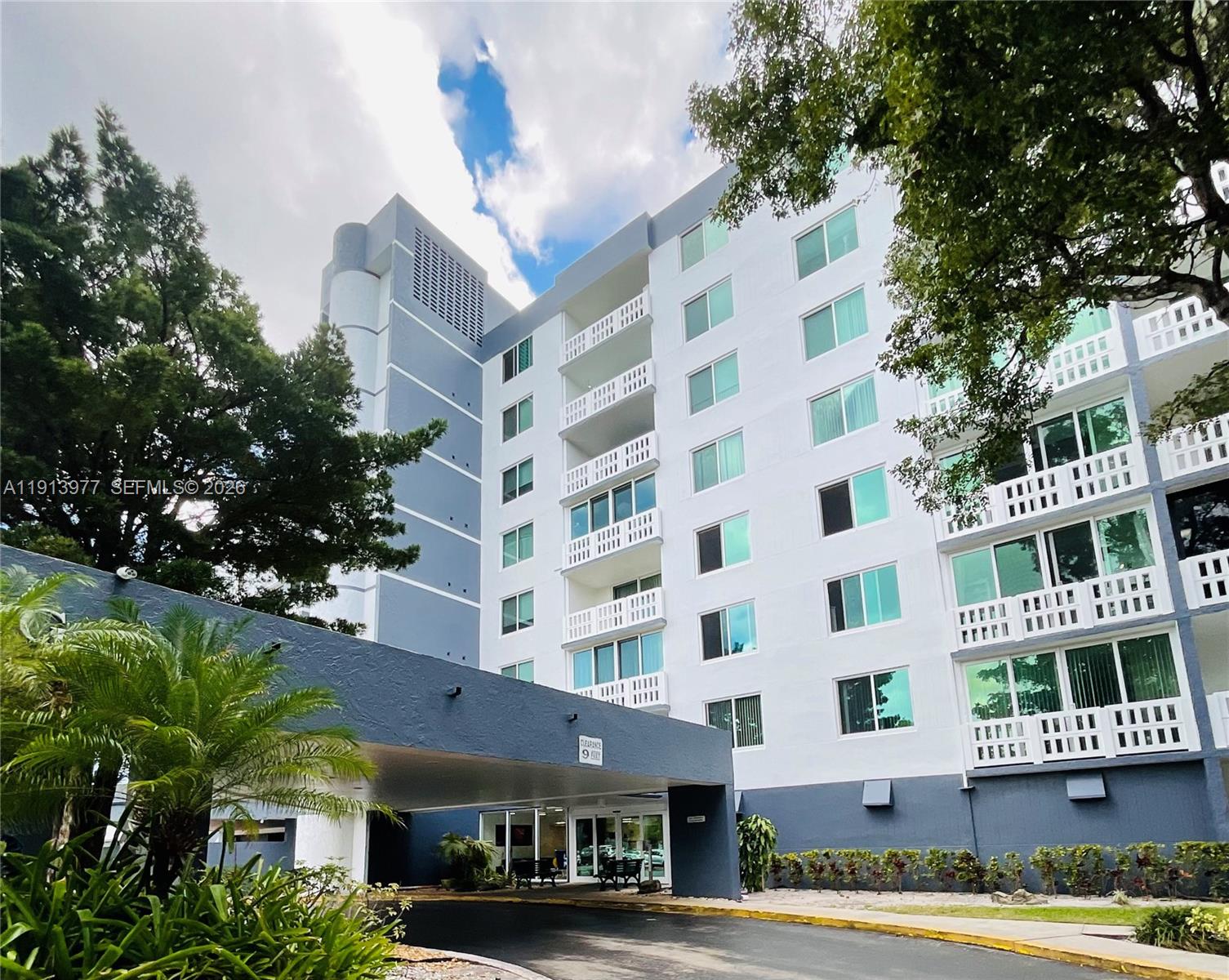 HILLCREST EAST NO 20 COND - Residential