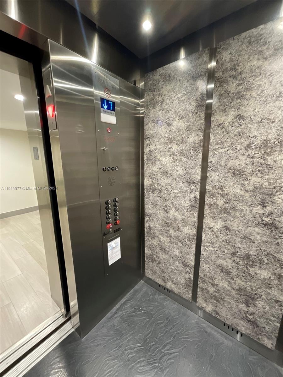 HILLCREST EAST NO 20 COND - Residential