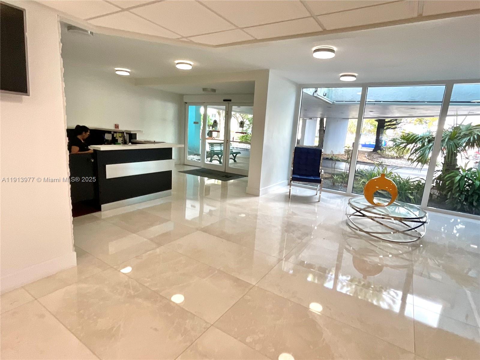 HILLCREST EAST NO 20 COND - Residential