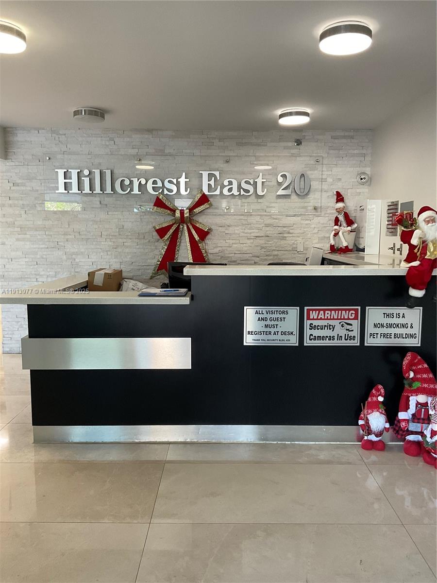 HILLCREST EAST NO 20 COND - Residential