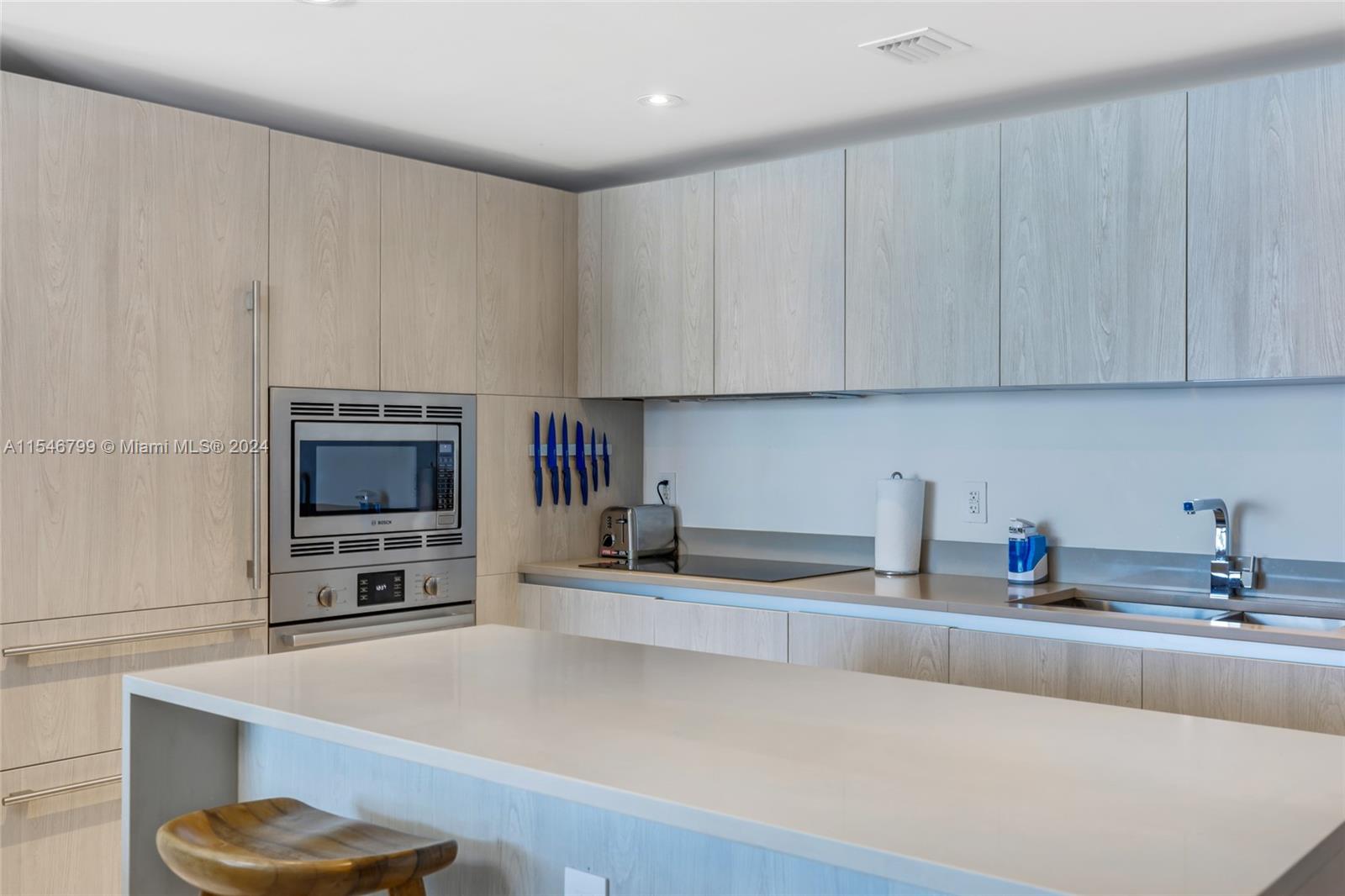4111 SOUTH OCEAN DRIVE CO - Residential