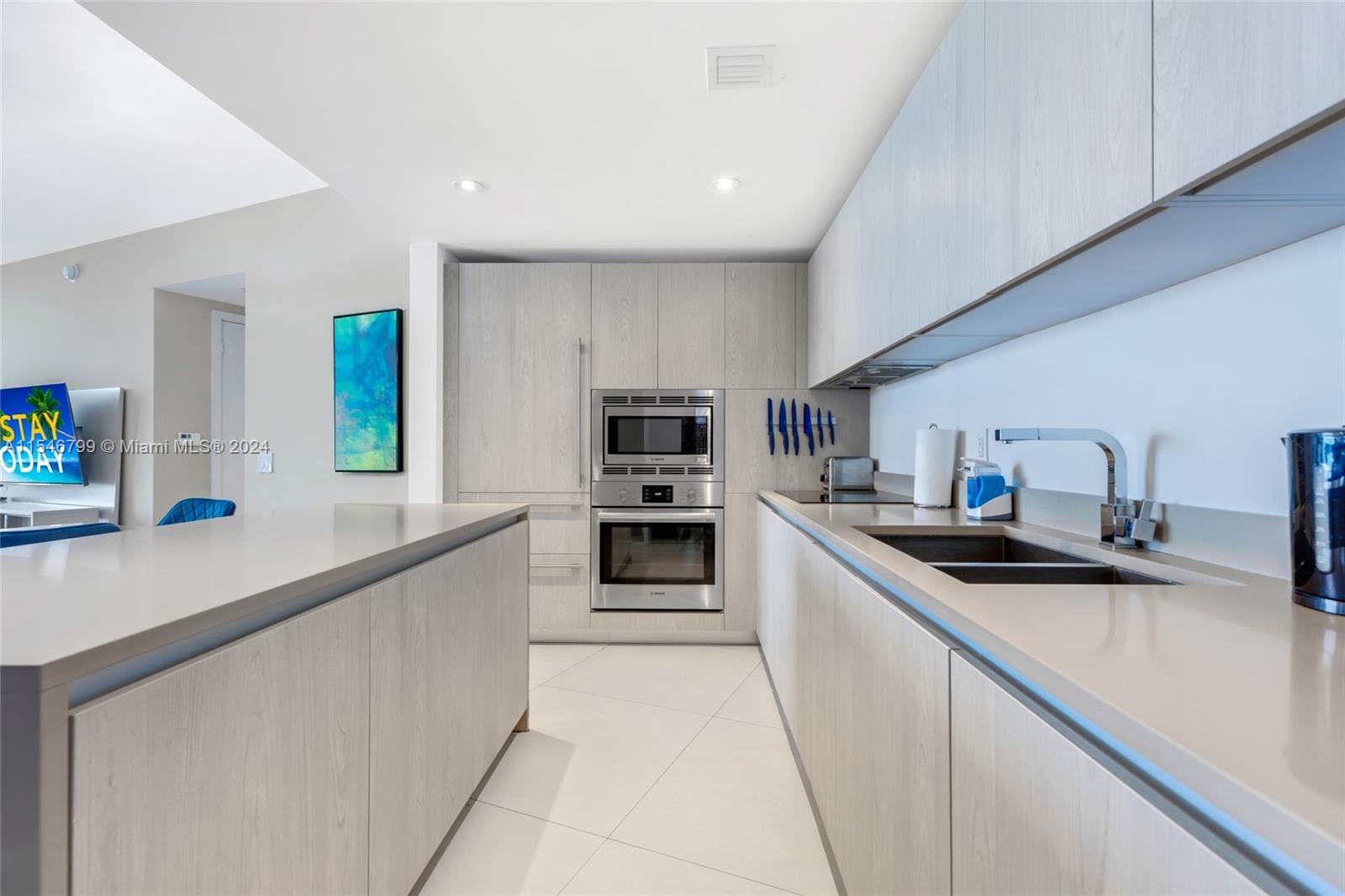 4111 SOUTH OCEAN DRIVE CO - Residential