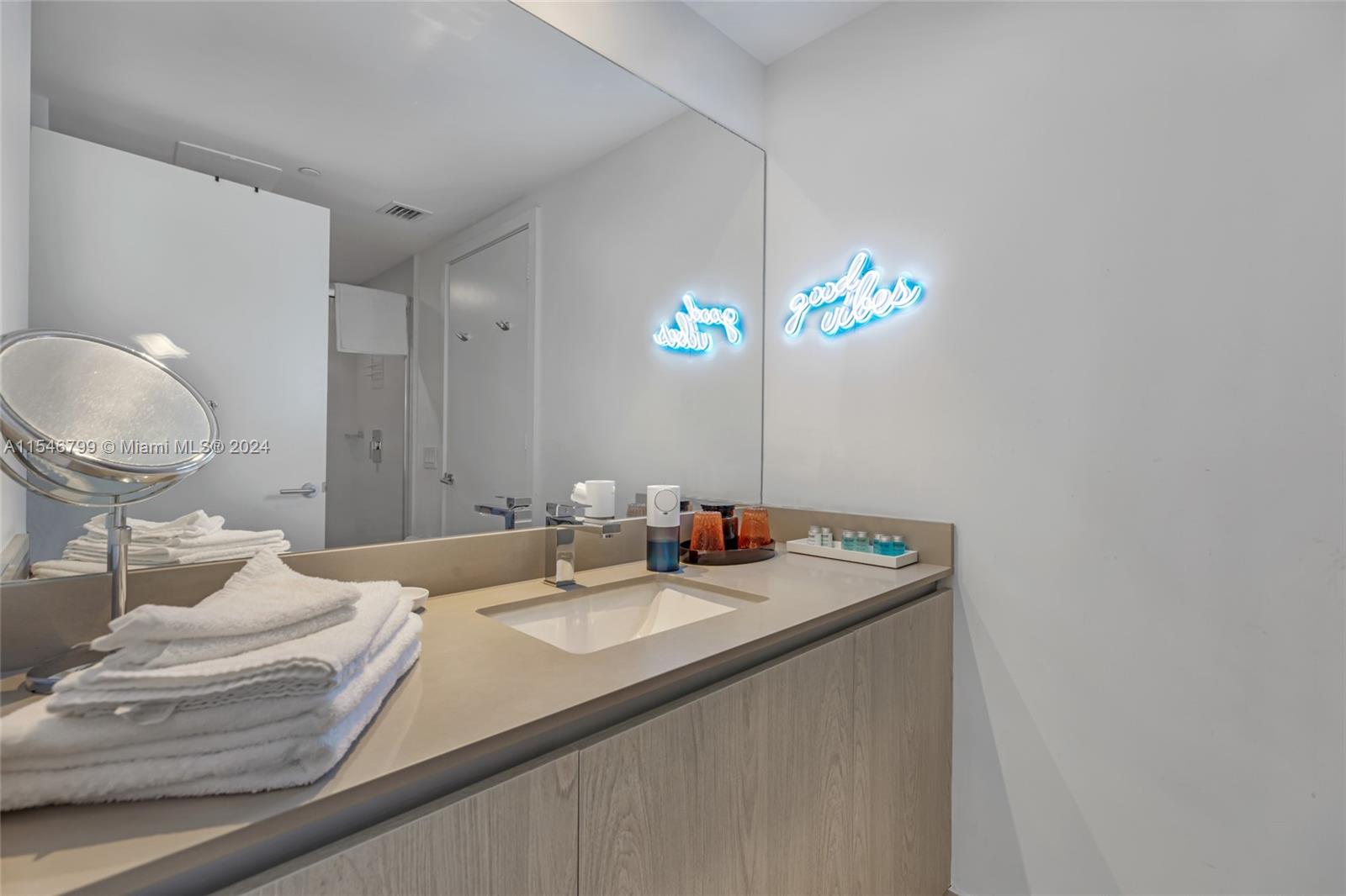 4111 SOUTH OCEAN DRIVE CO - Residential