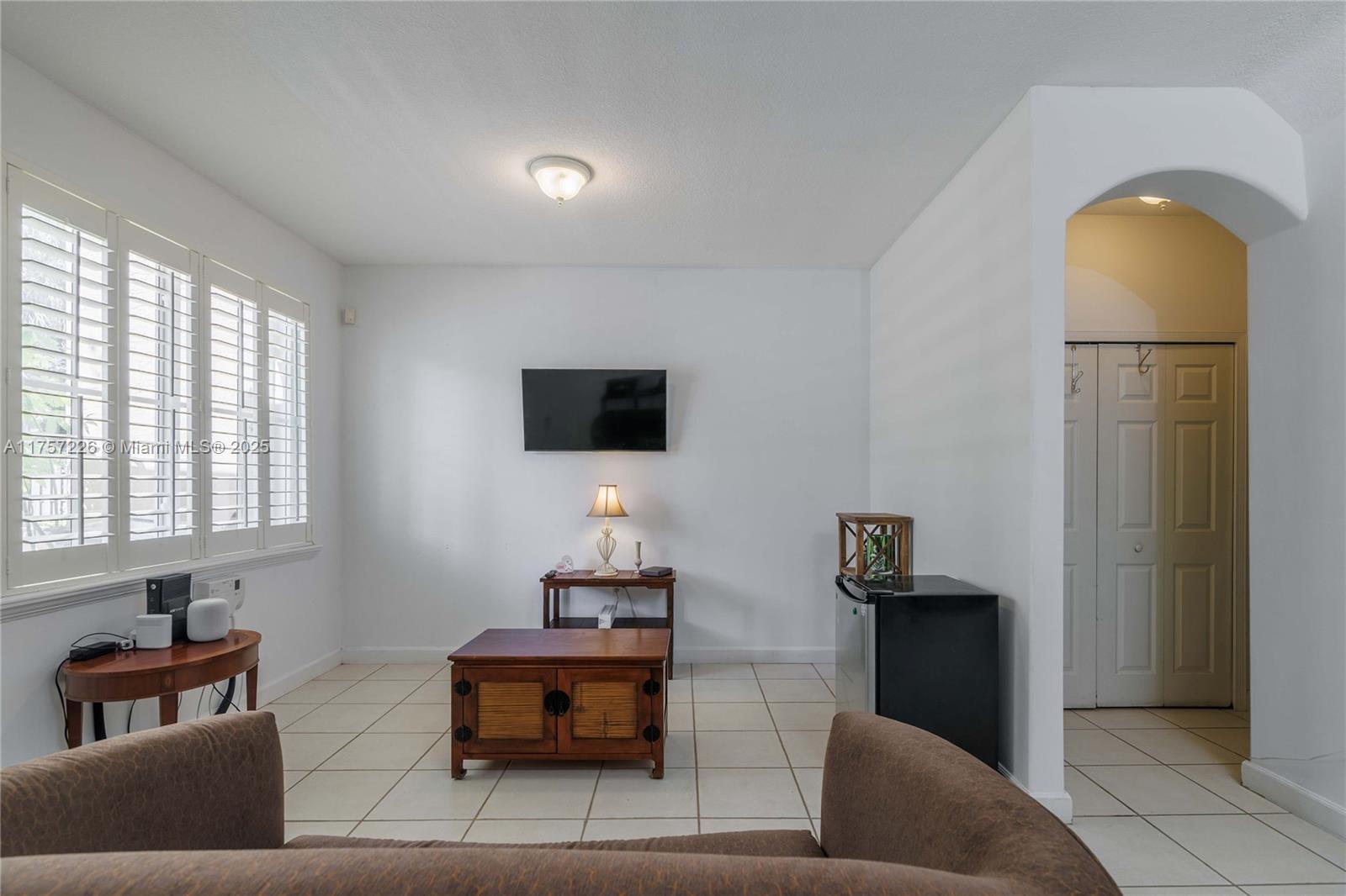 COSTA DORADA - Residential