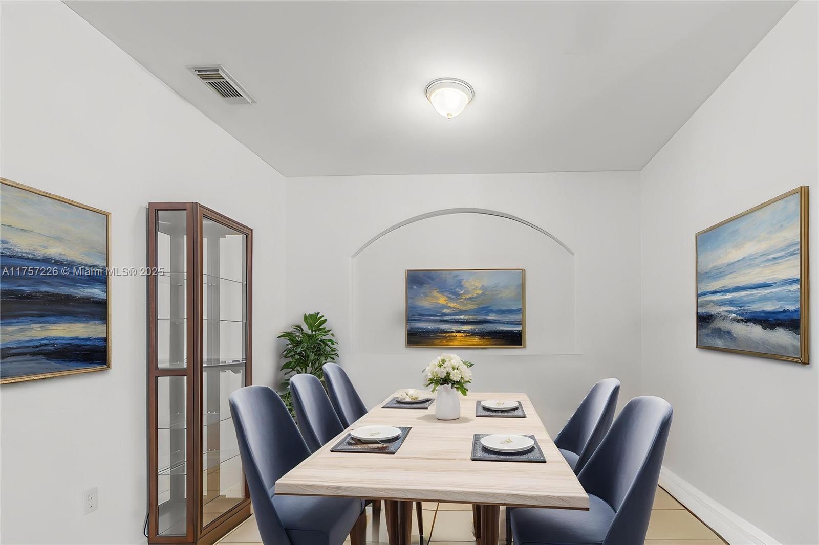 COSTA DORADA - Residential