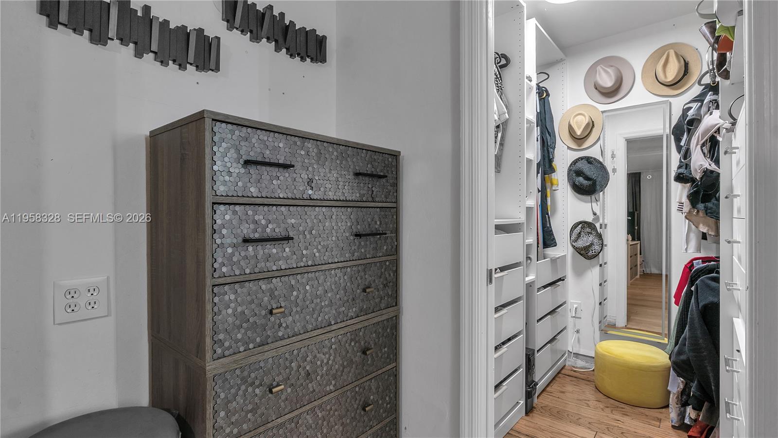 WAYNE HOUSE CONDO - Residential