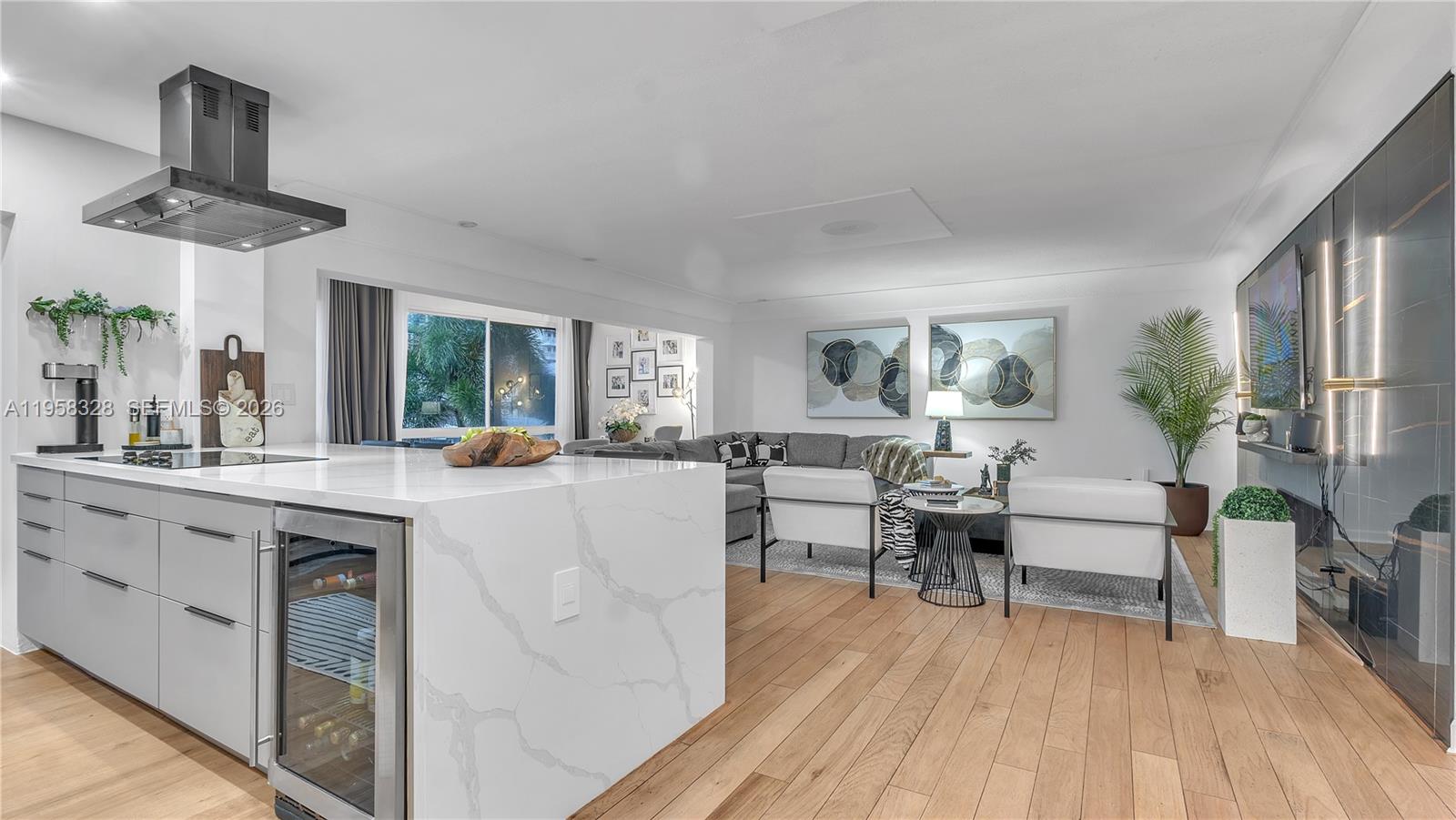 WAYNE HOUSE CONDO - Residential