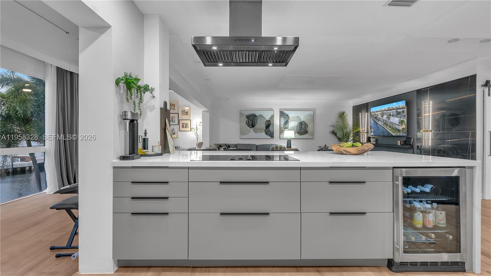 WAYNE HOUSE CONDO - Residential