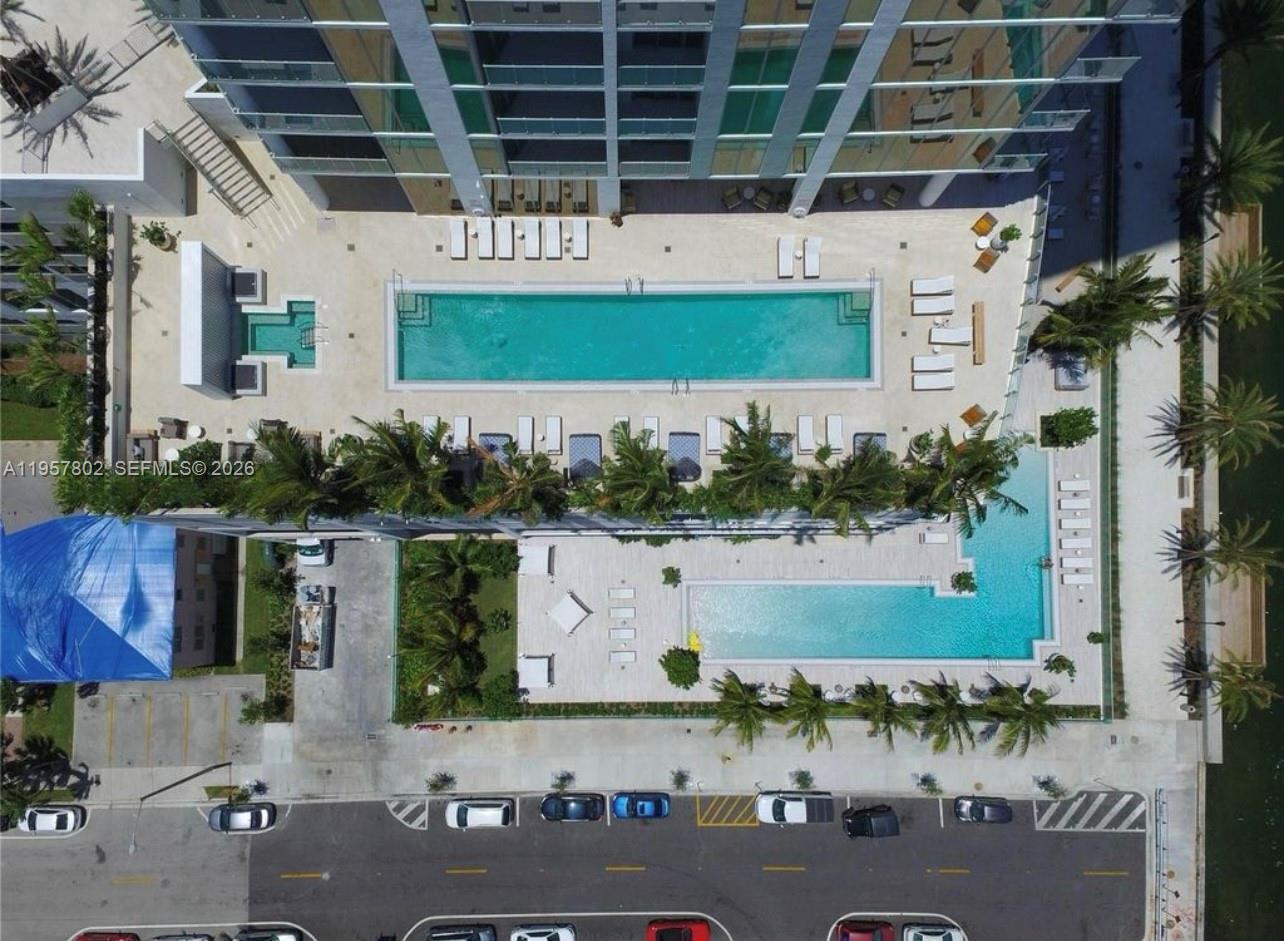 BISCAYNE BEACH CONDO - Residential