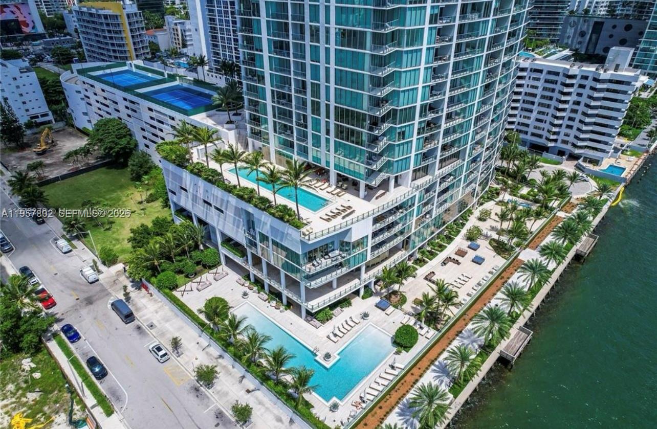 BISCAYNE BEACH CONDO - Residential