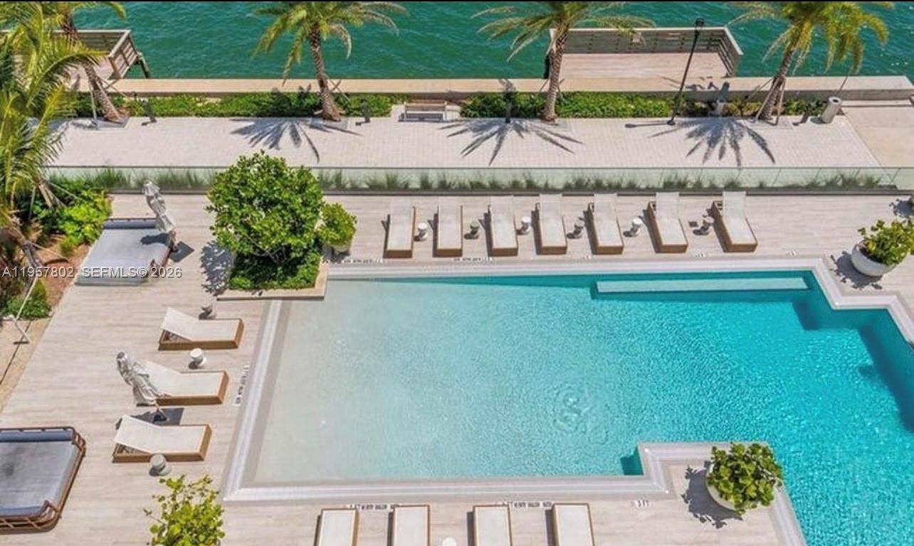 BISCAYNE BEACH CONDO - Residential