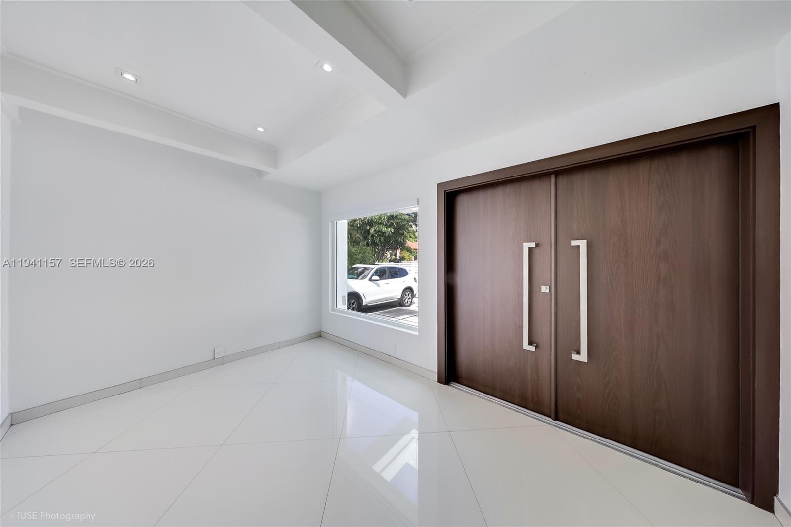 BISCAYNE ISL - Residential Lease