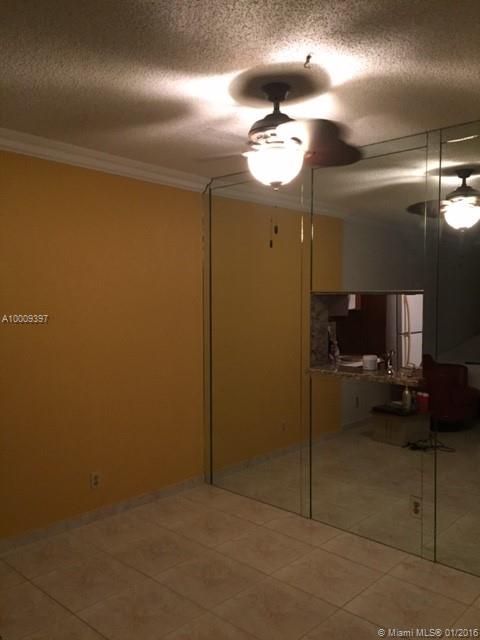 MEADOWBROOK LAKES - Residential Lease