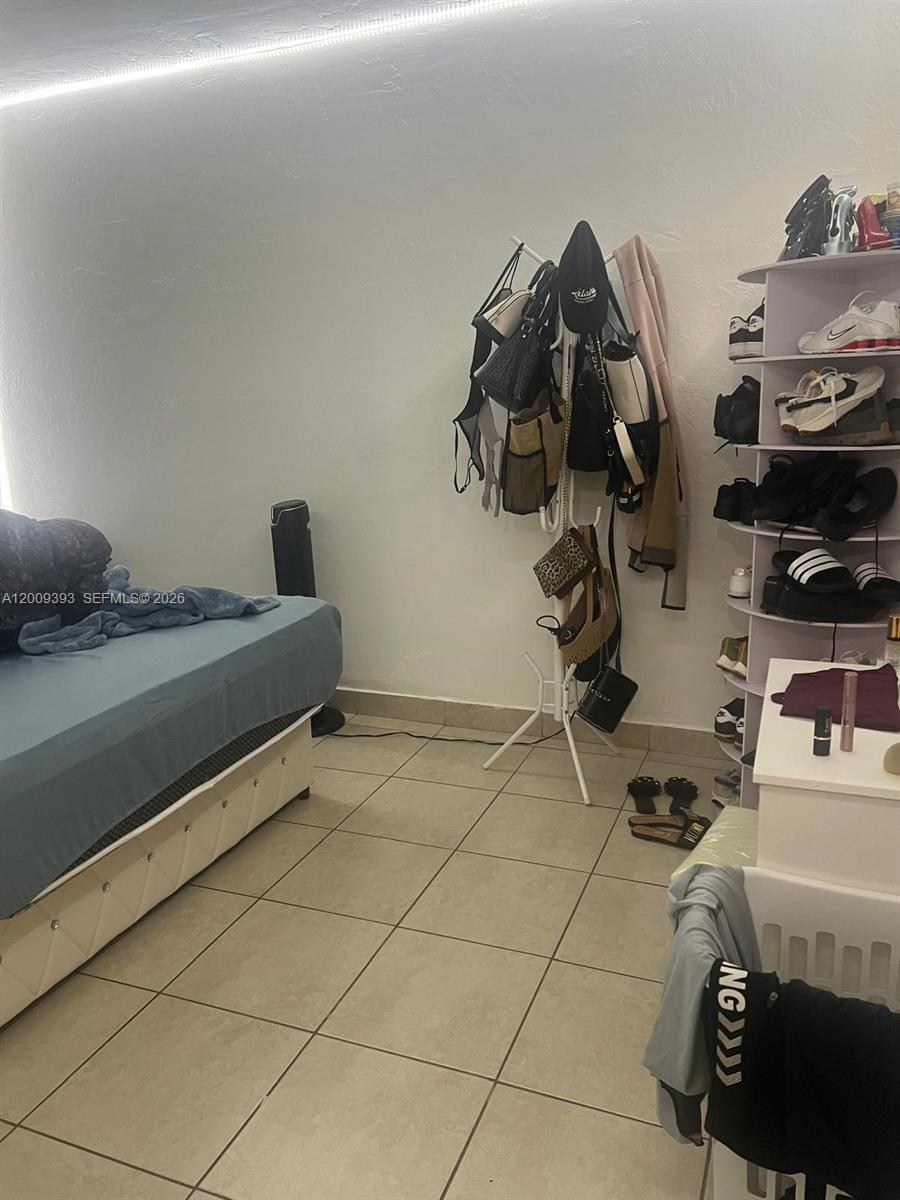 BELLA LUNA CONDO - Residential