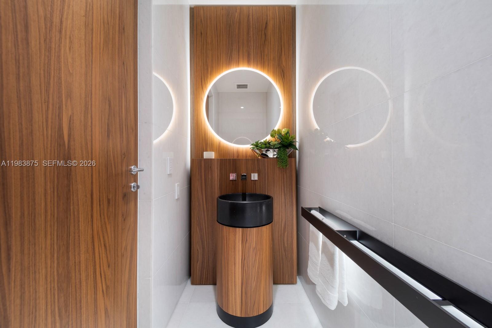 Vita Grove Isle - Residential