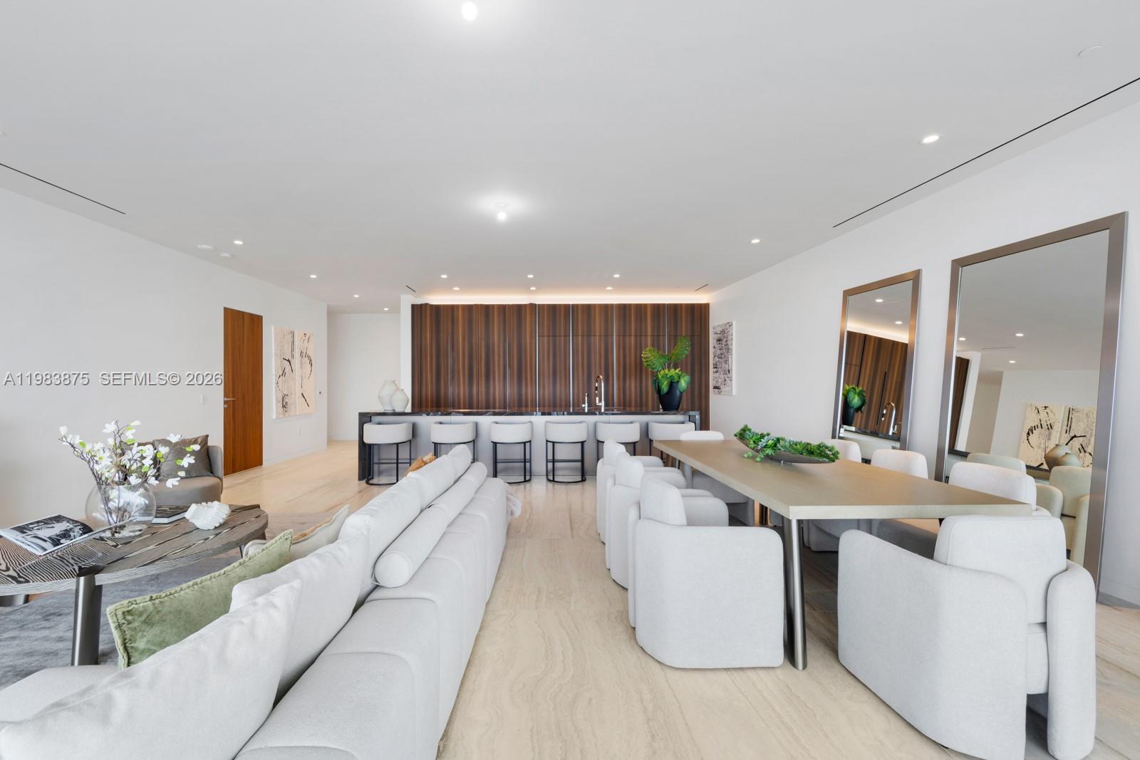 5 Grove Isle Dr L205