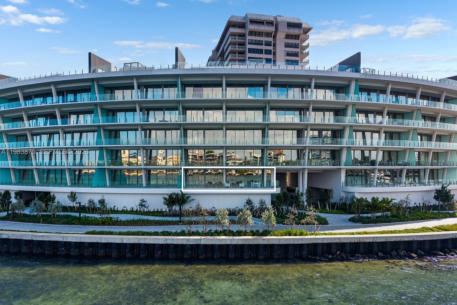 Vita Grove Isle - Residential