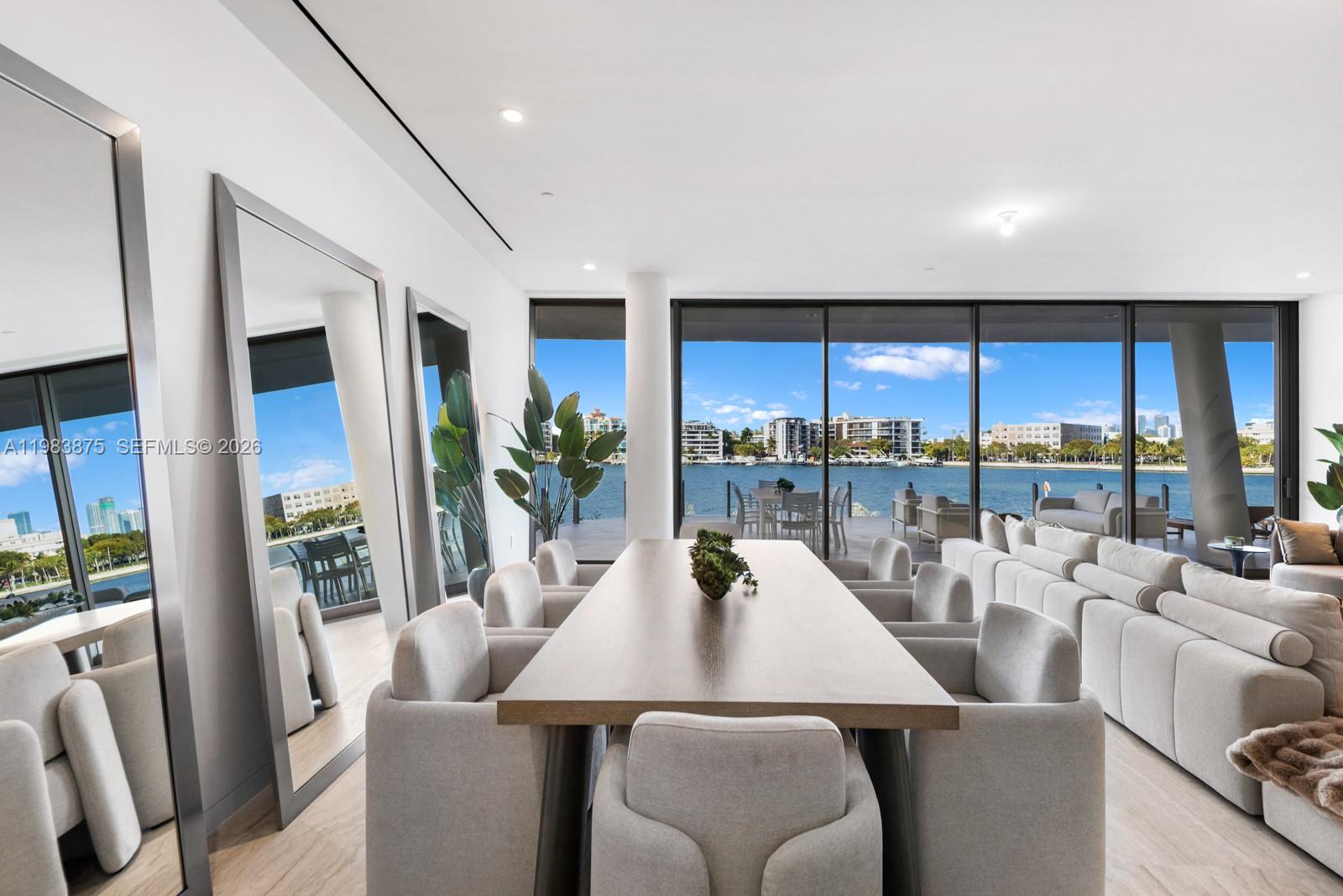 Vita Grove Isle - Residential