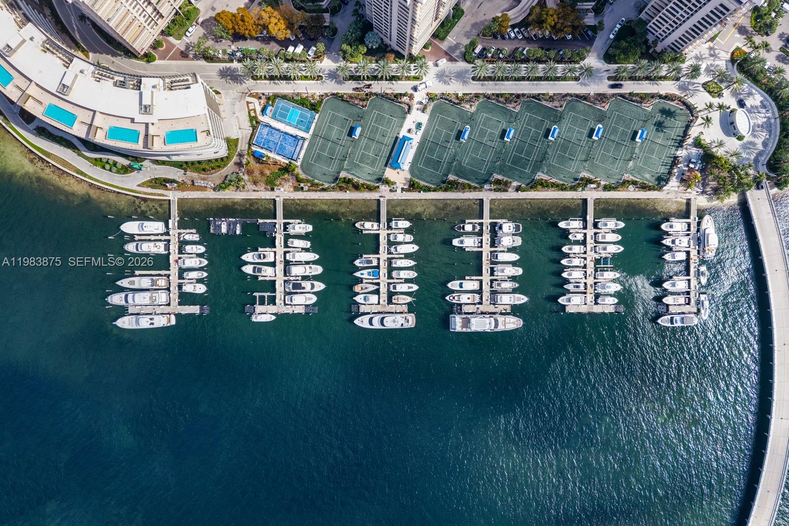 Vita Grove Isle - Residential