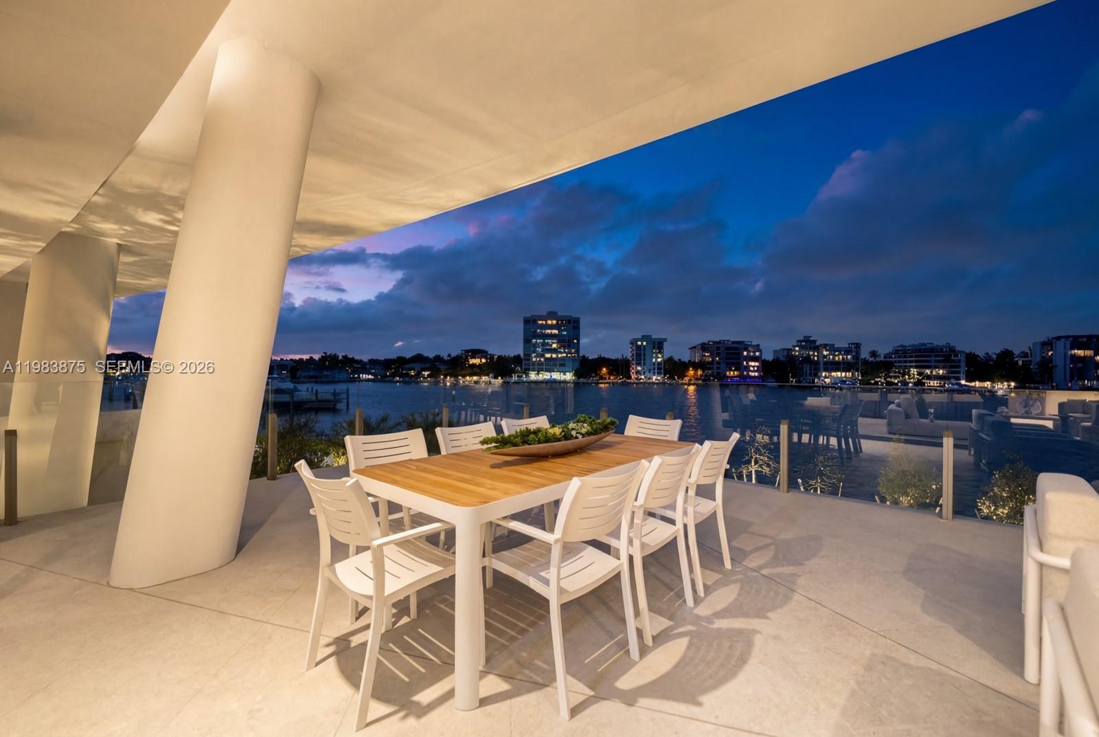 Vita Grove Isle - Residential