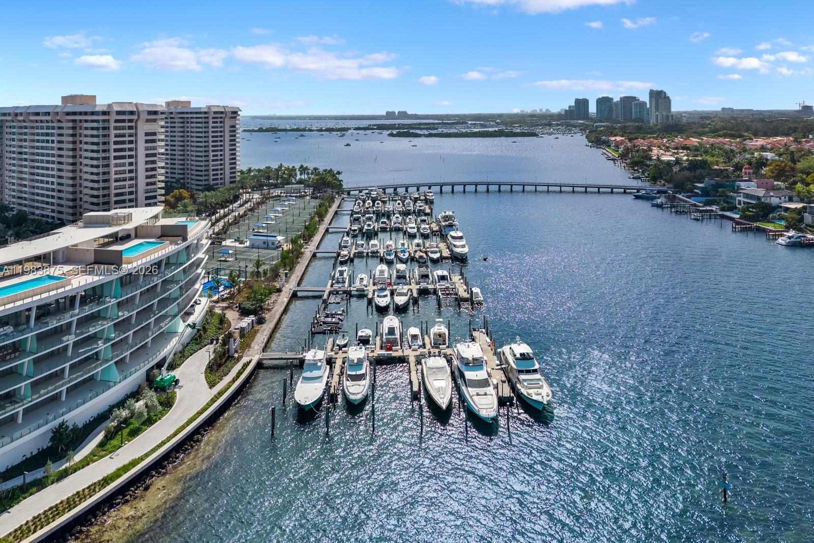 Vita Grove Isle - Residential