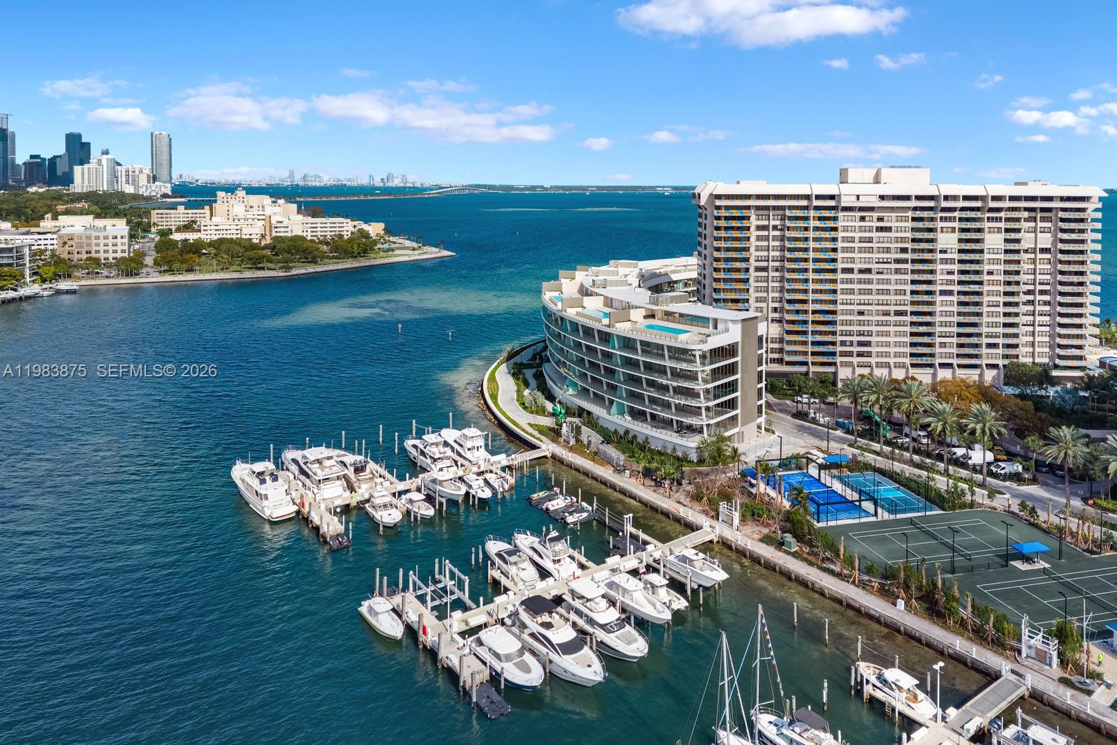 Vita Grove Isle - Residential