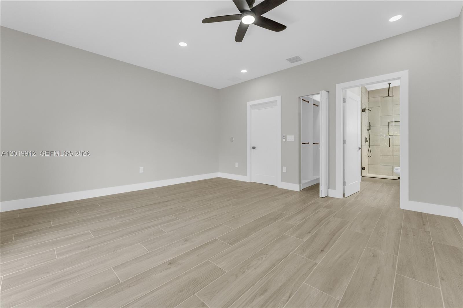 17TH AVE MANOR - Residential